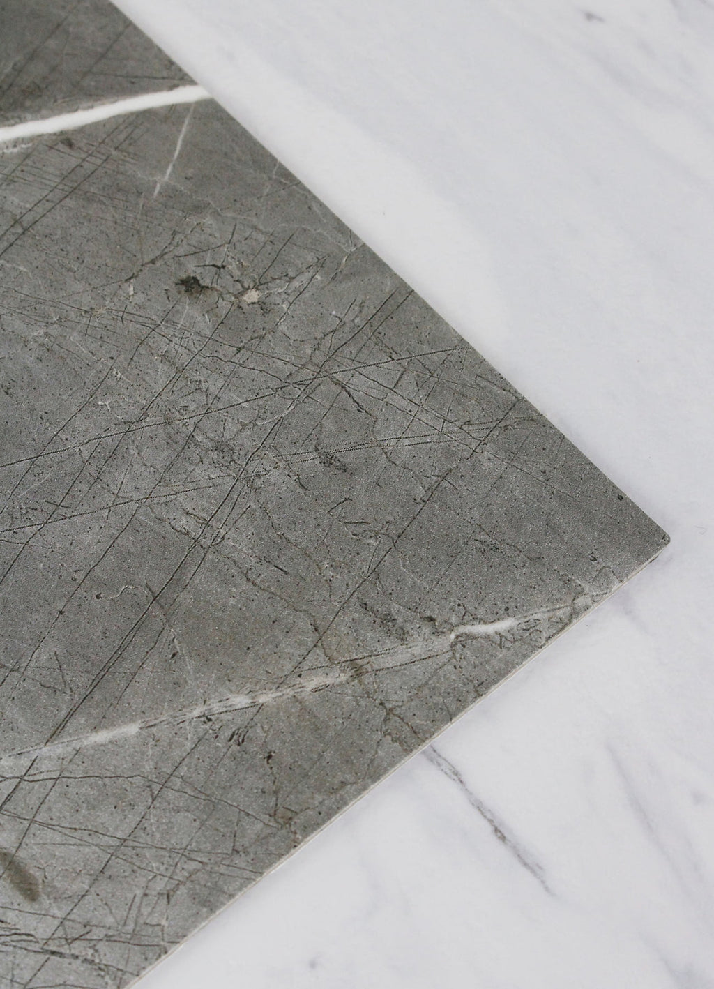 Grey & White Marble Peel & Stick Floor Tiles J10910