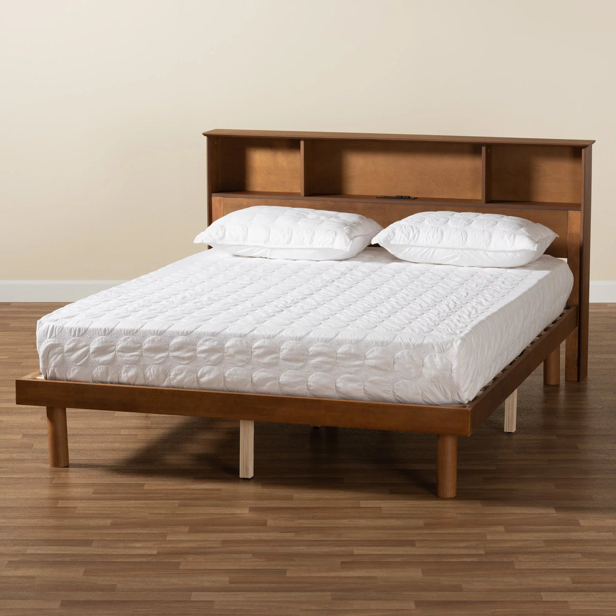 Walnut Brown Wood Queen Size Platform Bed with Charging Station M508011