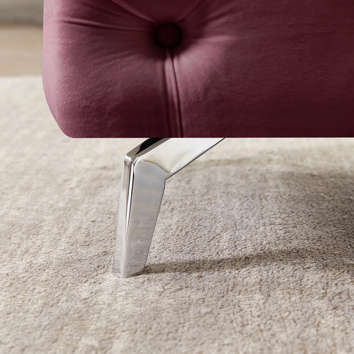 Red Velvet Upholstered Ottoman Bench Q890610